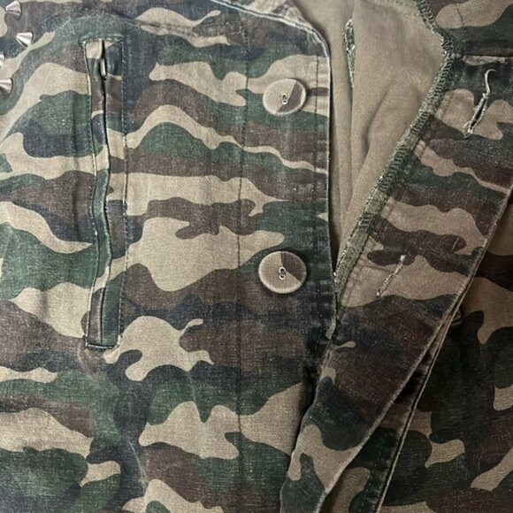 Buffalo David Bitton Green Camo Studded Button Down Jacket - Picture 8 of 15